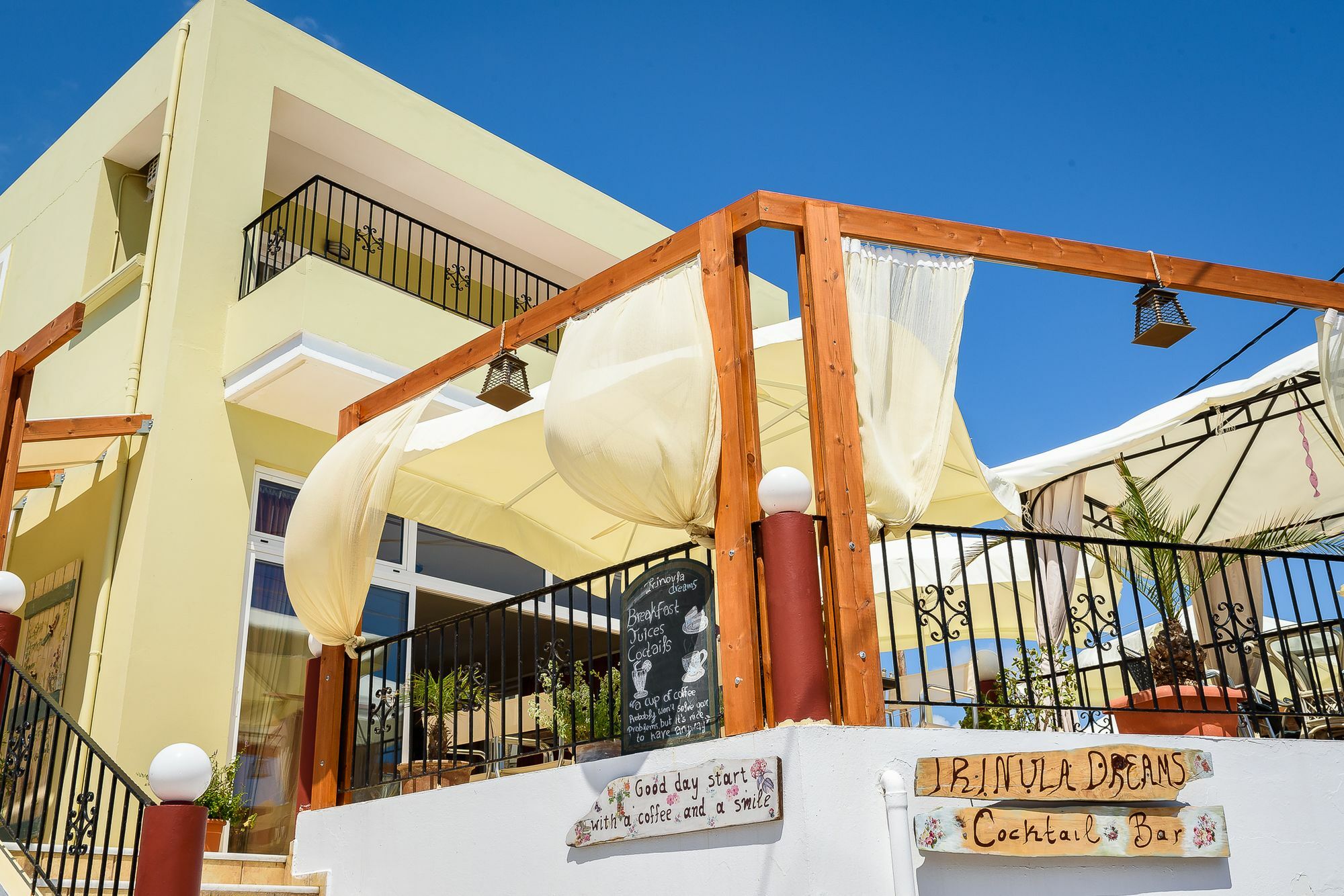 Irinoula Dreams Apartment คอลิมวาริออน ภายนอก รูปภาพ